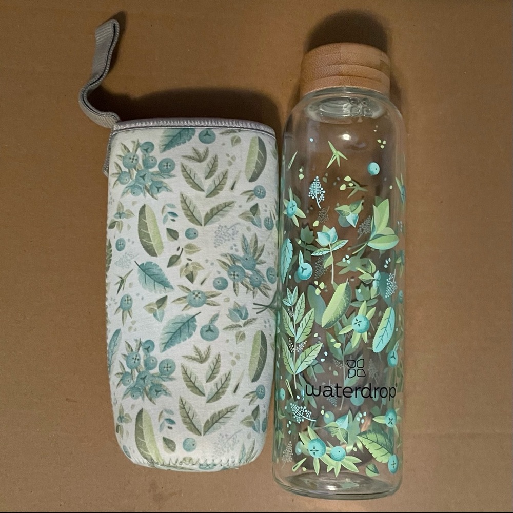 Waterdrop.  20 oz.  color: Clean clear.